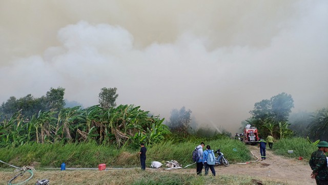 View -             Chuyện nóng sáng nay 11/4: Tuyên án vụ Vạn Thịnh Phát; bắt cóc 2 bé gái nhằm mục đích khiêu dâm    