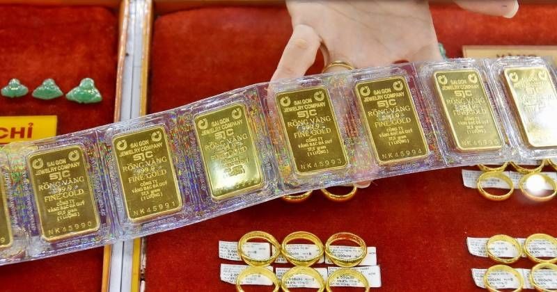 View -             Khiến nhà đầu tư lỗ 3 triệu đồng sau 1 đêm, vàng SJC được dự báo sẽ lên 110 triệu đồng/lượng    