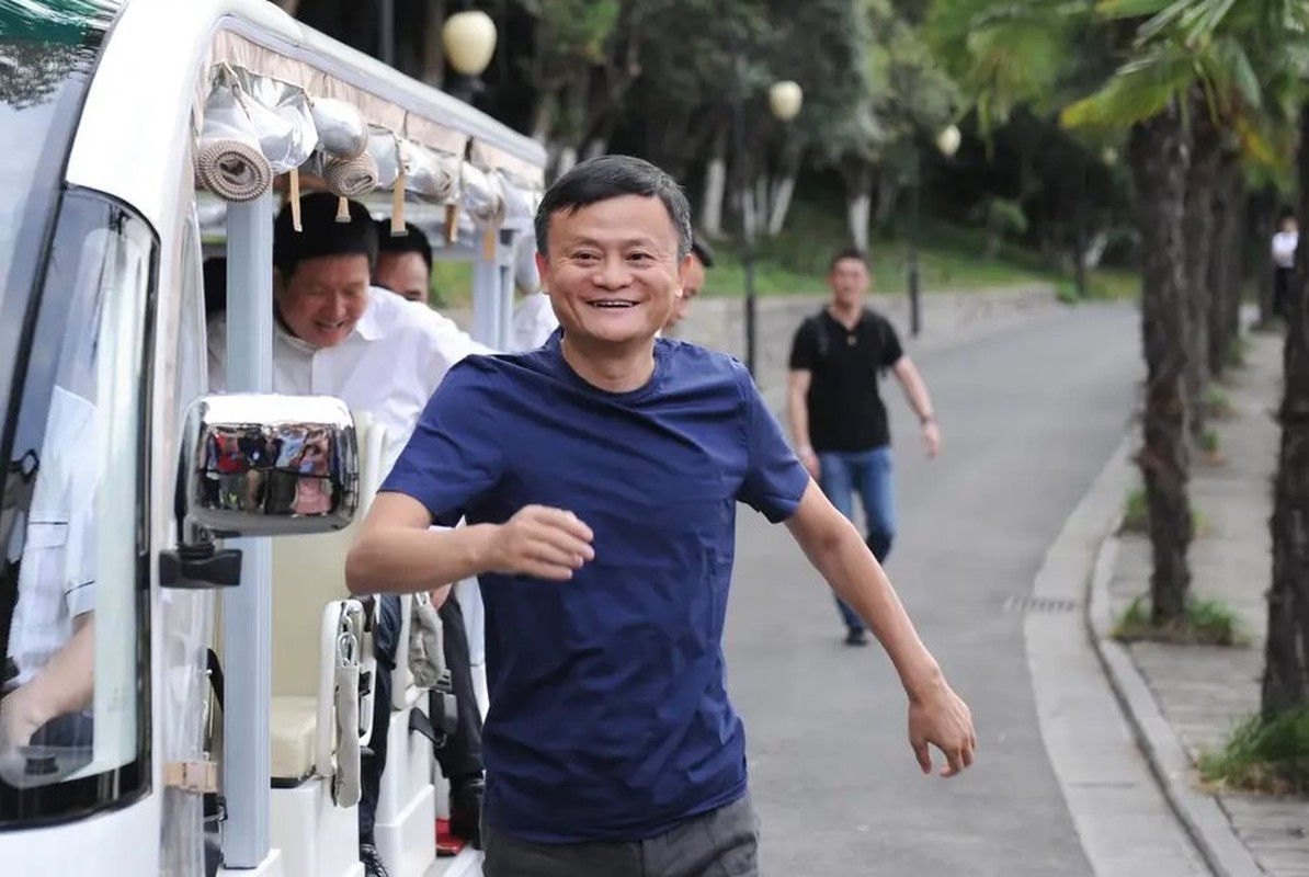             Sau 5 năm 'mai danh ẩn tích', tỷ phú Jack Ma giờ ra sao?    