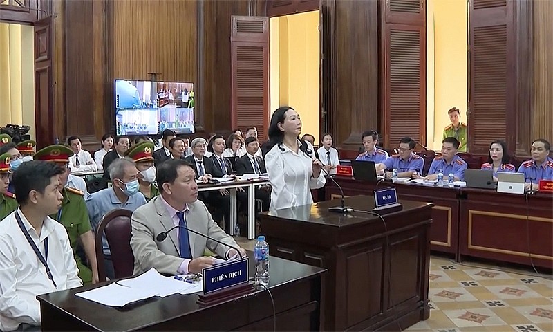 View -             Chuyện nóng sáng nay 11/4: Tuyên án vụ Vạn Thịnh Phát; bắt cóc 2 bé gái nhằm mục đích khiêu dâm    