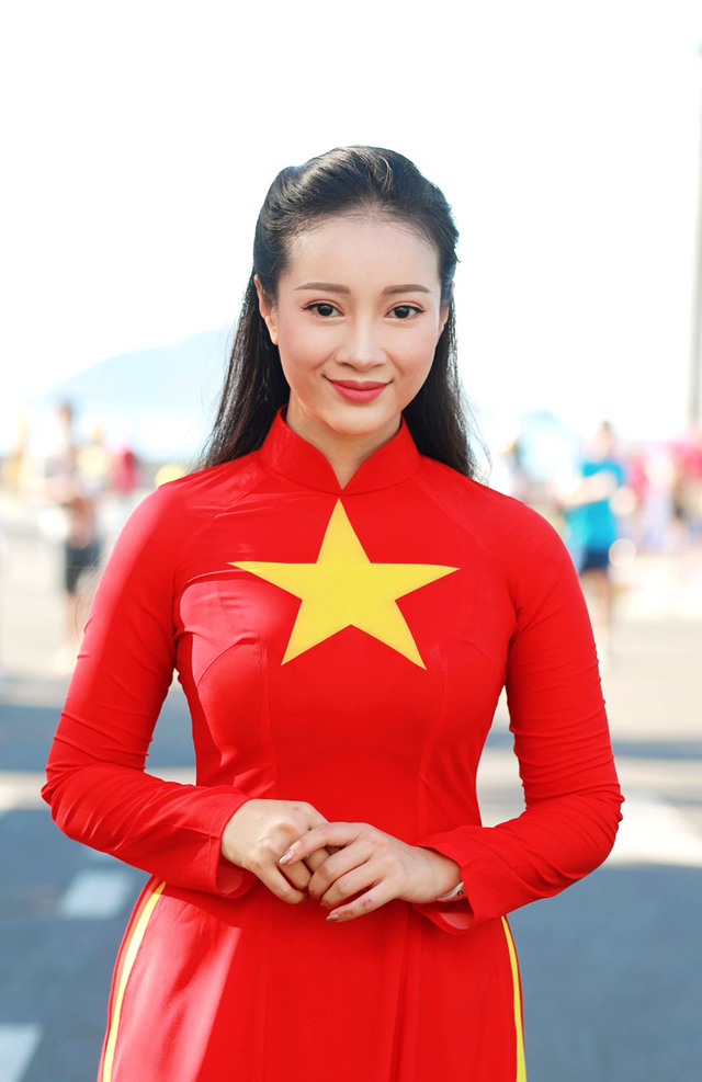 View -             MC Vũ Mạnh Cường và Hương Quỳnh háo hức với giải chạy 'Tự hào Tổ quốc tôi'    