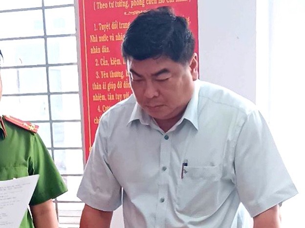             An Giang: Lý do một phó chủ tịch UBND TP Long Xuyên bị bắt    