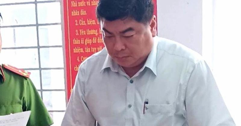 View -             An Giang: Lý do một phó chủ tịch UBND TP Long Xuyên bị bắt    