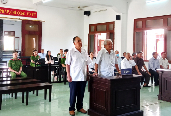             HĐXX giải thích lý do cựu Chủ tịch UBND tỉnh Phú Yên được hưởng án treo    