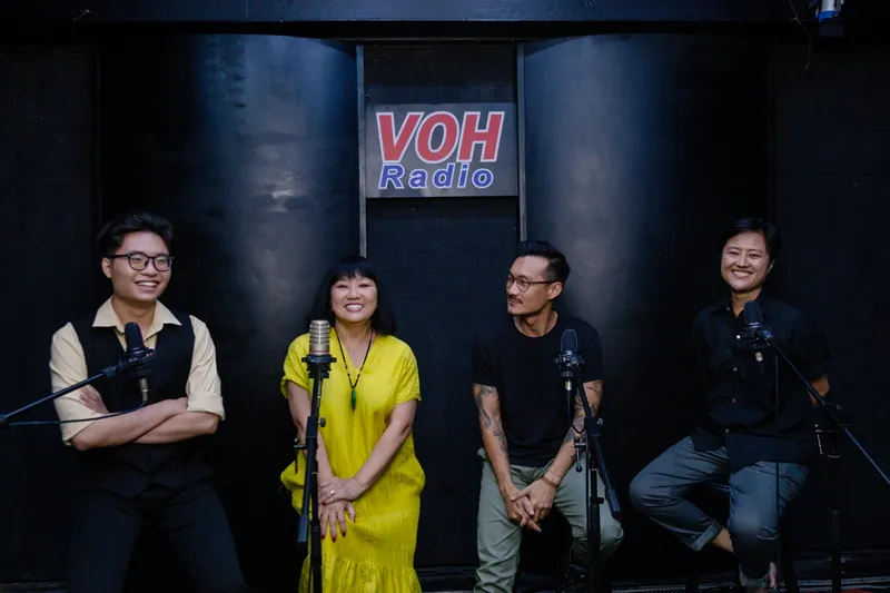 View -             Ca sĩ Cẩm Vân giải thích việc sửa lời nhạc sĩ Trịnh Công Sơn, tiết lộ tính cách 'nhõng nhẽo' của người anh thân thiết    