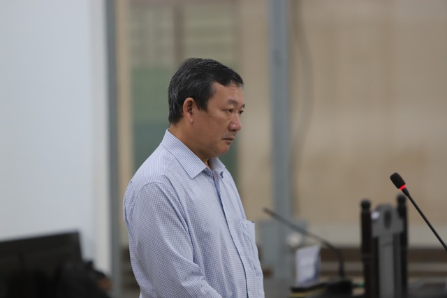             Cựu giám đốc CDC Khánh Hòa lãnh 3 năm 6 tháng tù    