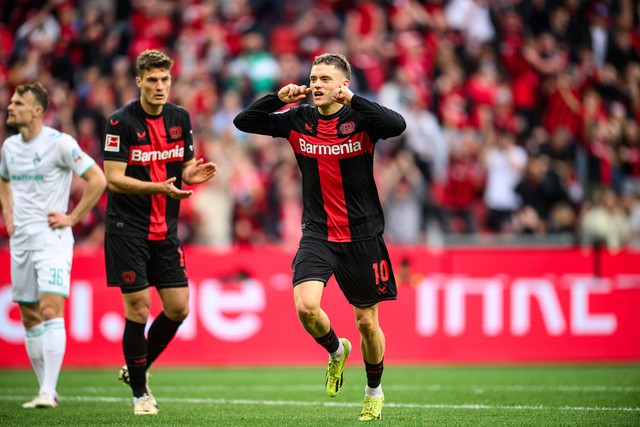 View -             Bayer Leverkusen lần đầu tiên trong lịch sử vô địch Bundesliga    