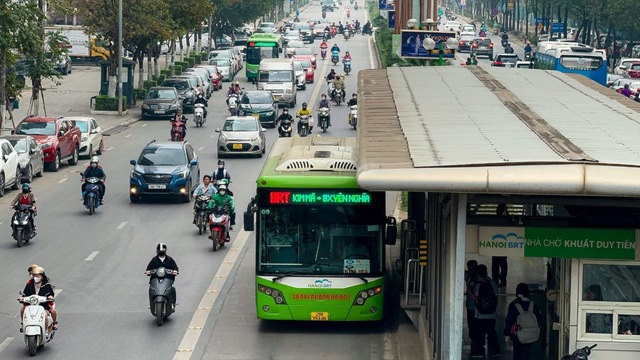             Hà Nội sẽ 'xoá sổ' tuyến buýt nhanh BRT hơn 1.000 tỉ đồng    