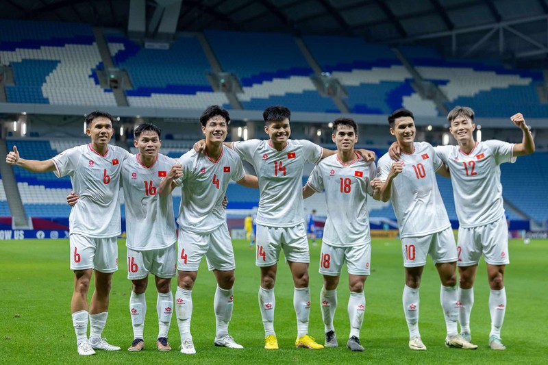             Thắng Kuwait, U23 Việt Nam mở toang cửa đi tiếp VCK U23 châu Á    