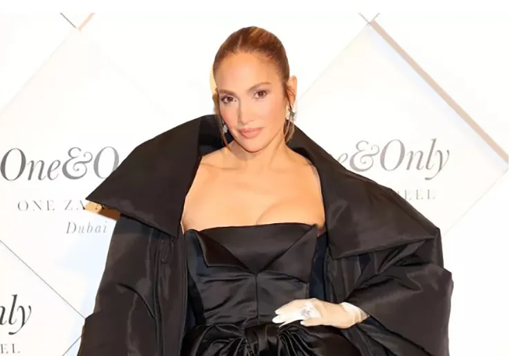             Xem căn nhà Jennifer Lopez 7 năm rao bán giá 25 triệu USD    