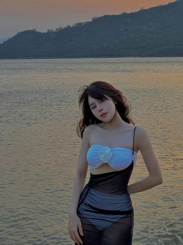 View -             Hot gymer Nam Định chăm diện bikini khoe body ngàn chị em 'ước'    