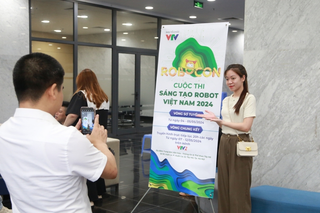 View -             64 đội tuyển tham gia vòng sơ tuyển Robocon Việt Nam 2024    