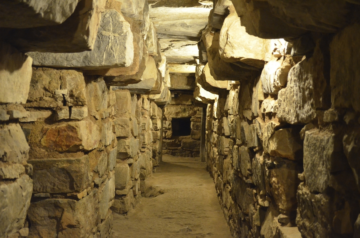 View -             Bí ẩn hành lang chim Kền, dấu tích nền văn minh 3.000 năm    