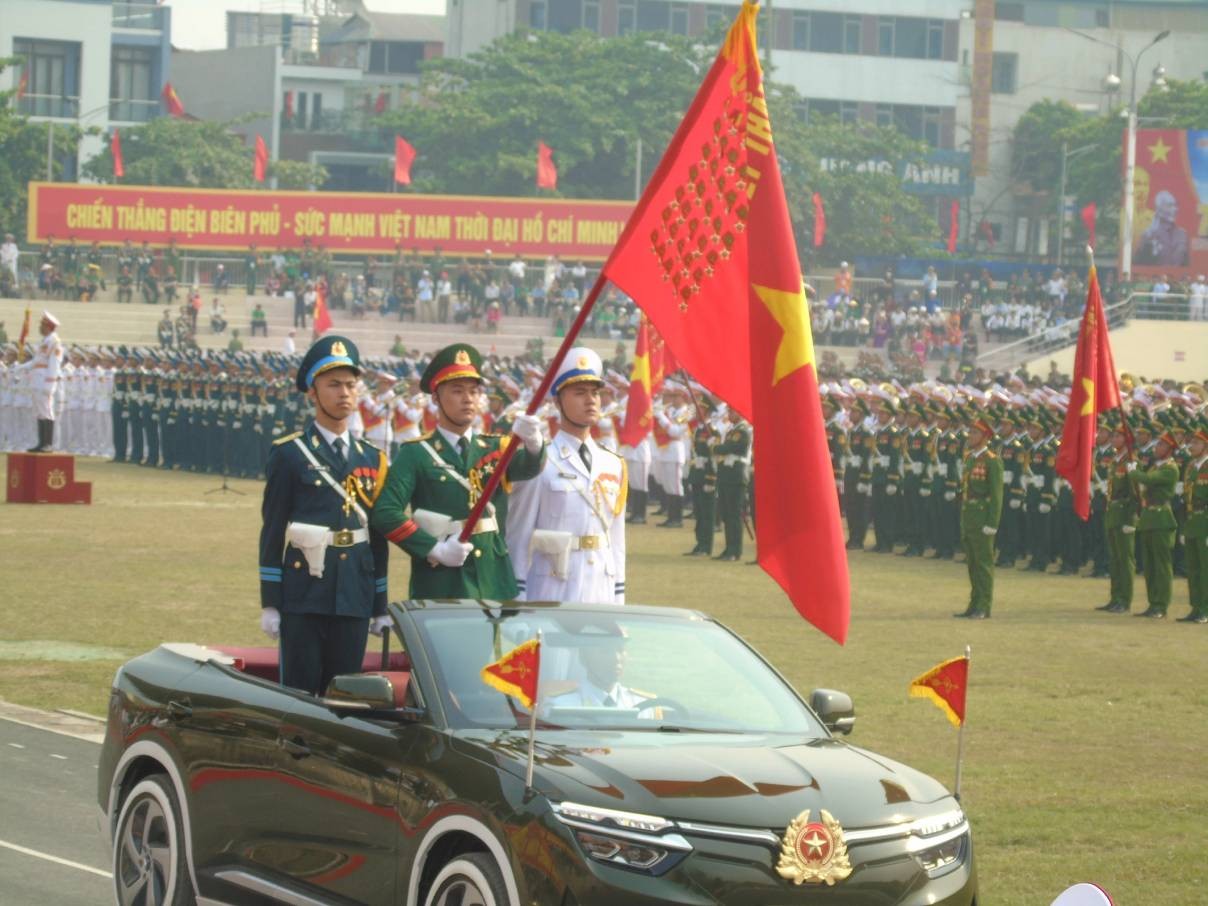 View -             Diễu binh, diễu hành kỷ niệm 70 năm Chiến thắng Điện Biên Phủ    