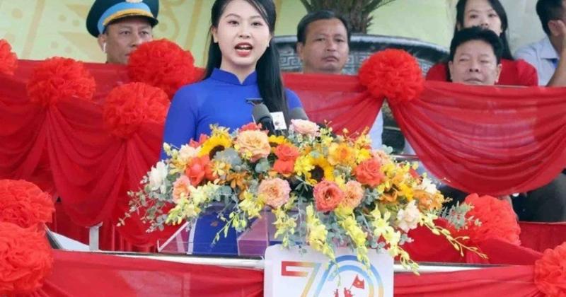 View -             Nhan sắc cô gái phát biểu tại lễ kỷ niệm 70 năm Điện Biên    