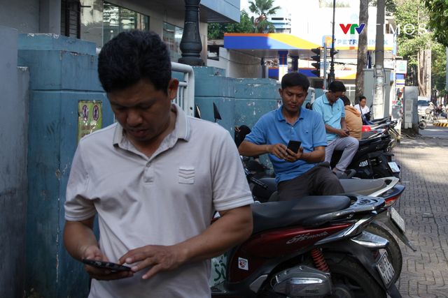             Gần 4.000 học sinh chính thức thi tuyển lớp 10 đầu tiên tại TP Hồ Chí Minh    