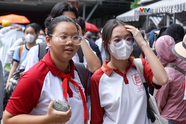 View -             Thí sinh dự kiến đạt 7 - 8 điểm mỗi môn thi đầu tiên vào Trường Phổ thông Năng khiếu tại TP Hồ Chí Minh    
