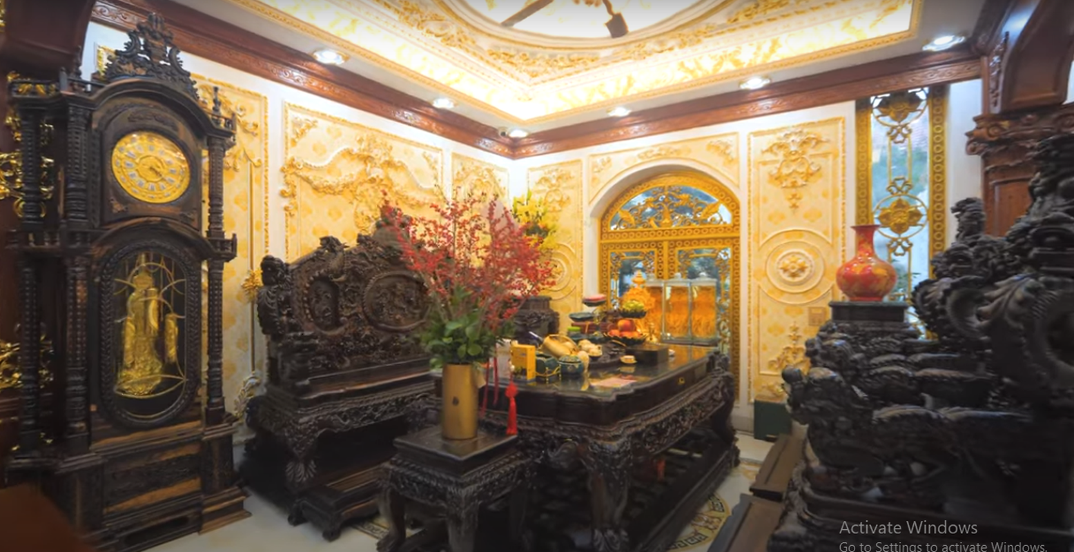 View -             Choáng ngợp biệt thự dát vàng tặng ba mẹ của đại gia Bắc Ninh    