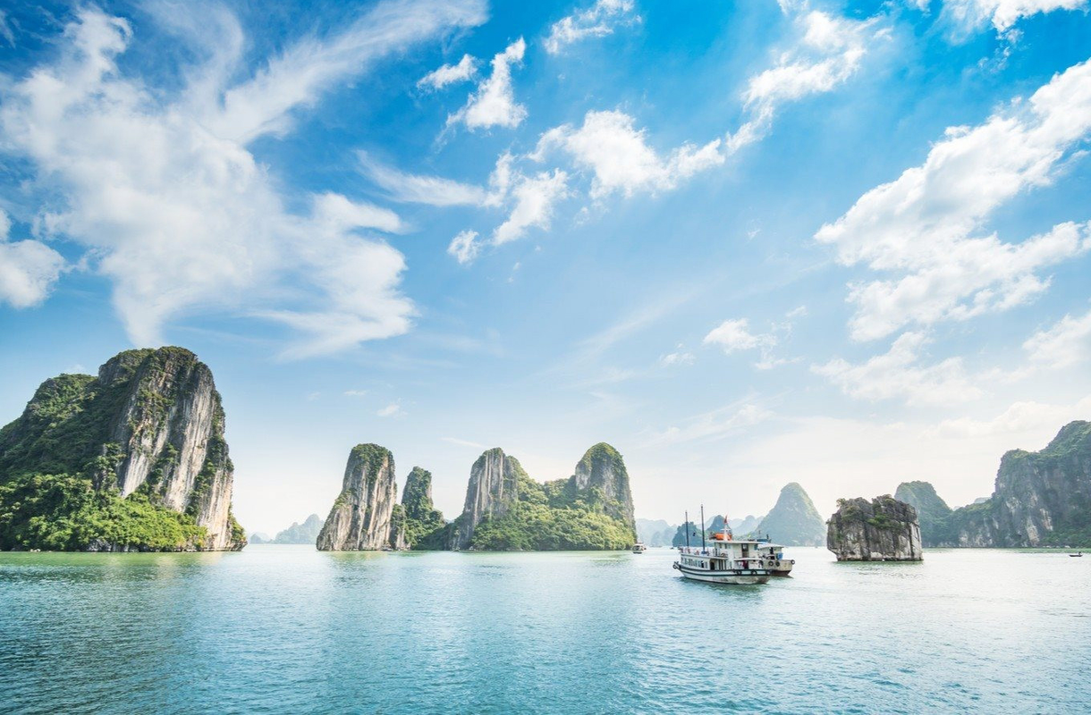 Hút hồn vẻ đẹp siêu đỉnh 8 kỳ quan nổi tiếng, Việt Nam cũng có