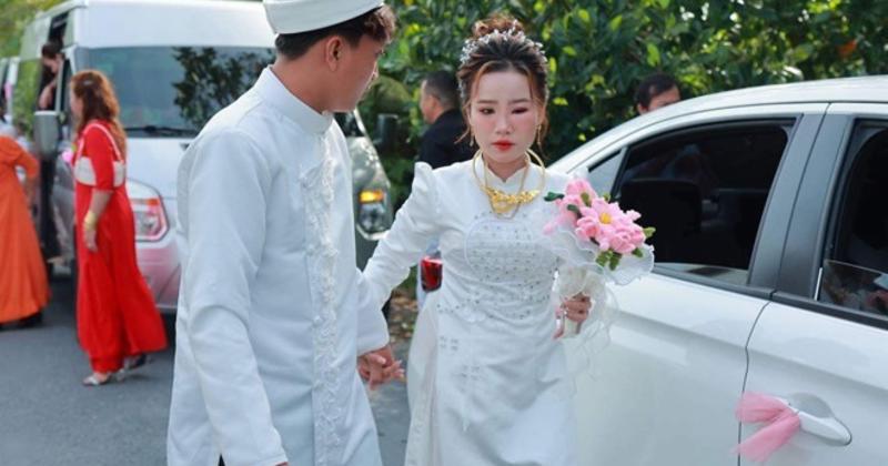 View -             'Kiếp nạn 81', cô dâu Kiên Giang bị ong đốt trước giờ rước dâu    