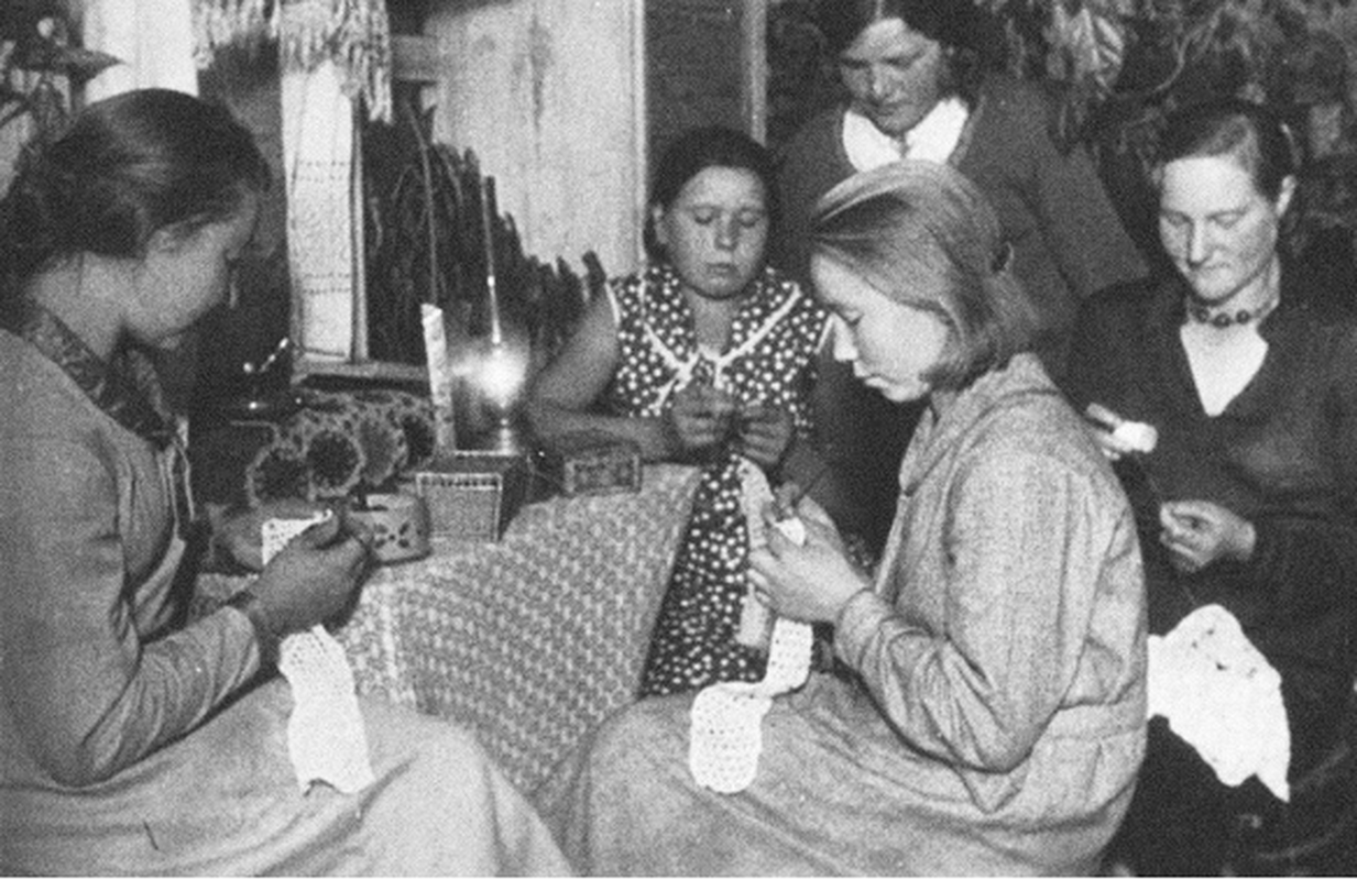 View -             Phụ nữ Liên Xô qua góc ảnh cực hiếm những năm 1930    