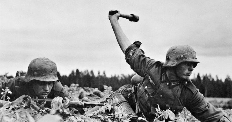 View -             Lính phát xít Đức thích nhất chiến lợi phẩm nào trong Thế chiến 2    
