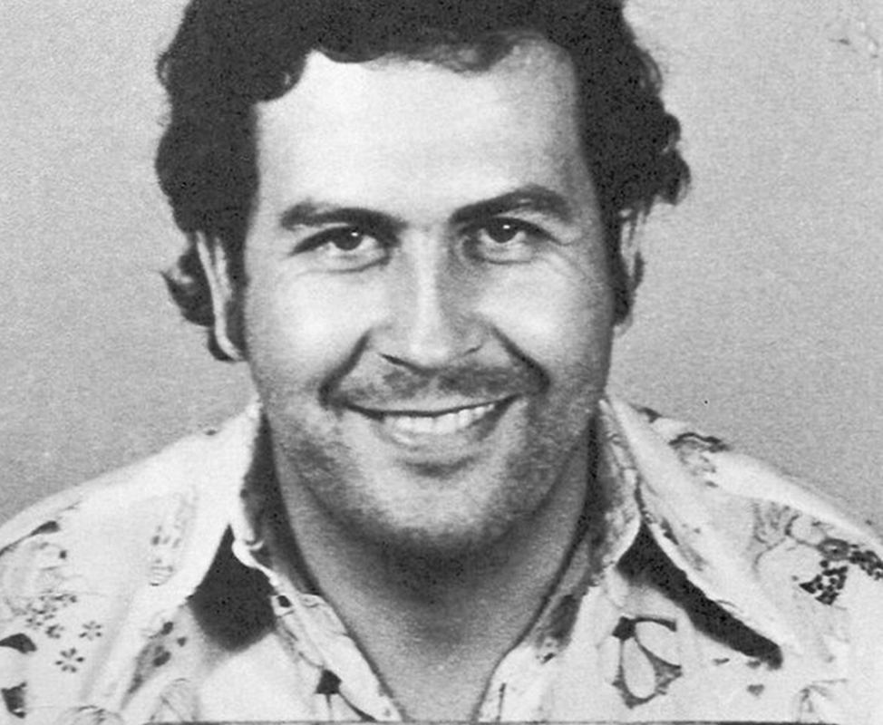 View -             Sự thật kinh hoàng về 'ông hoàng cocaine' Pablo Escobar    