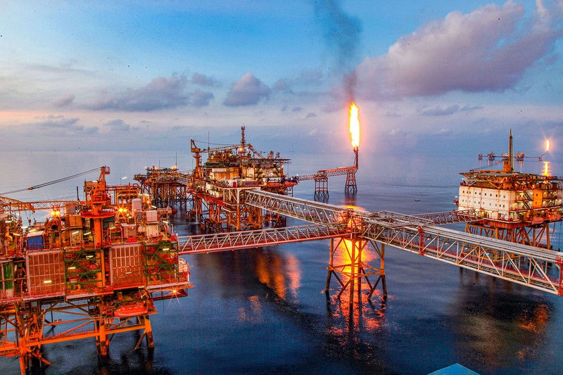 View -             Tháng 5: Petrovietnam tiếp tục duy trì tăng trưởng khi giá dầu đảo chiều giảm mạnh    