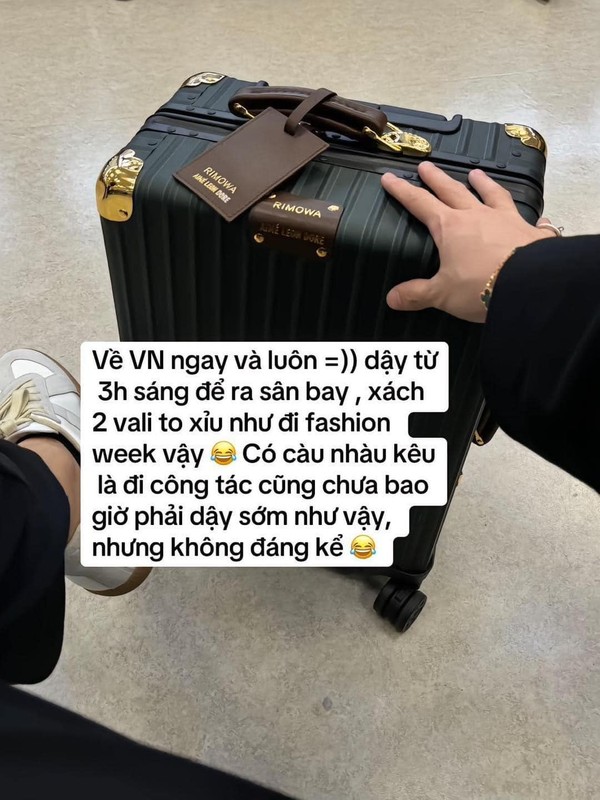             Bạn trai cưng chiều Linh Ngọc Đàm tận nóc, tặng 2 vali quà sinh nhật    