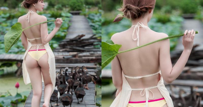             'Thiếu nữ chăn vịt' diện bikini nhỏ xíu chụp sen khiến netizen đỏ mặt    