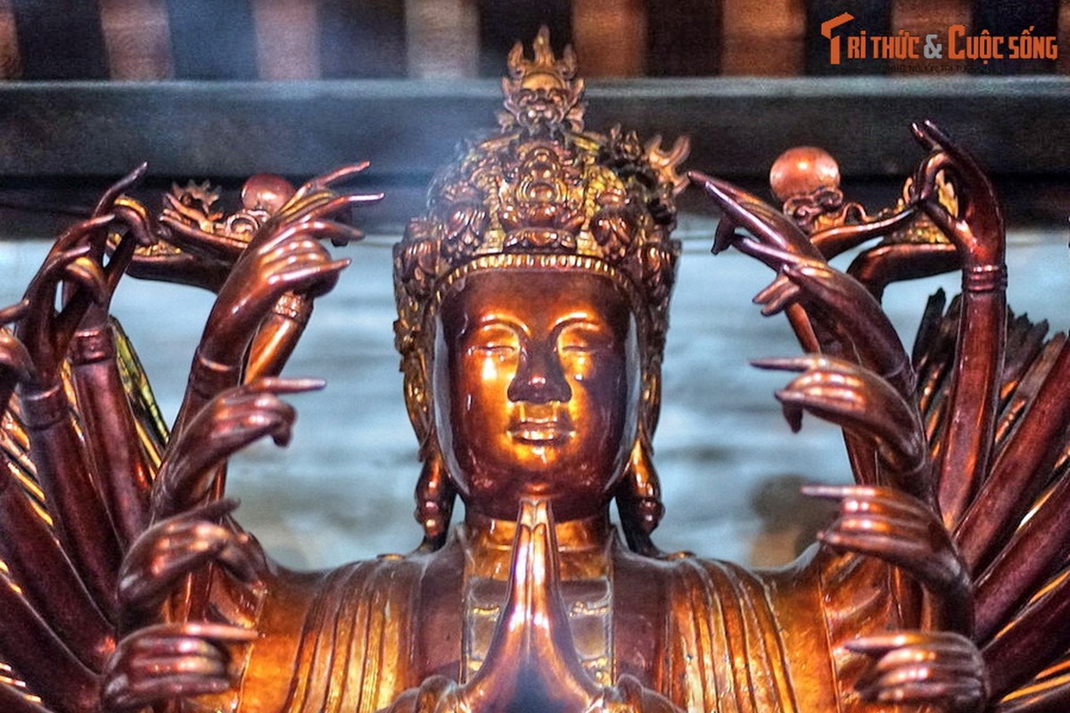 View -             Loạt tượng Phật nghìn mắt nghìn tay trăm tuổi, đặc biệt nhất Việt Nam    