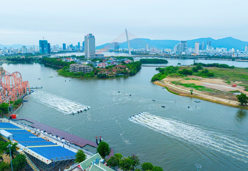 View -             Hai show mới tại Da Nang Downtown quy tụ dàn sao hàng đầu thế giới    