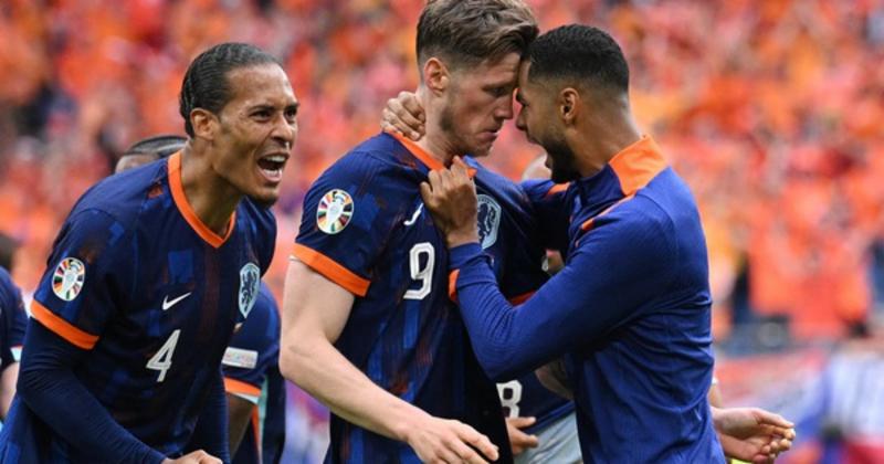 View -             EURO 2024: Hà Lan ngược dòng thắng Ba Lan    