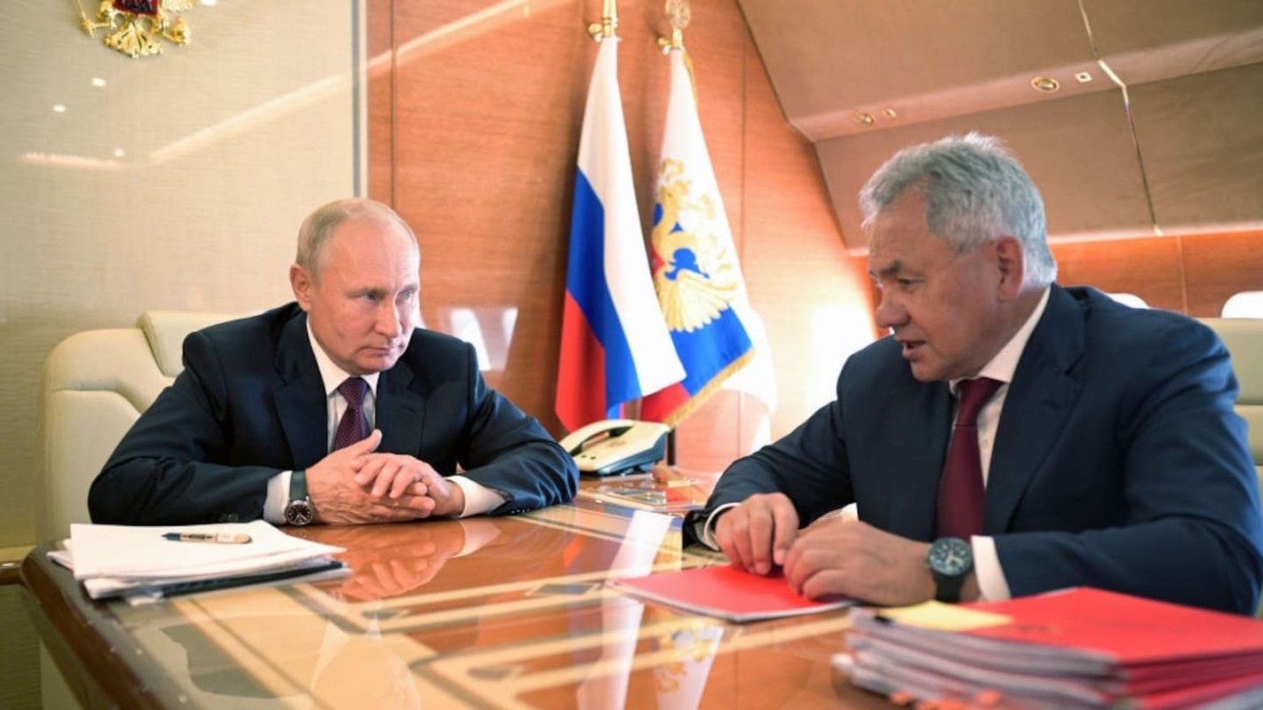 Cận cảnh chuyên cơ chở Tổng thống Nga Putin công du nước ngoài