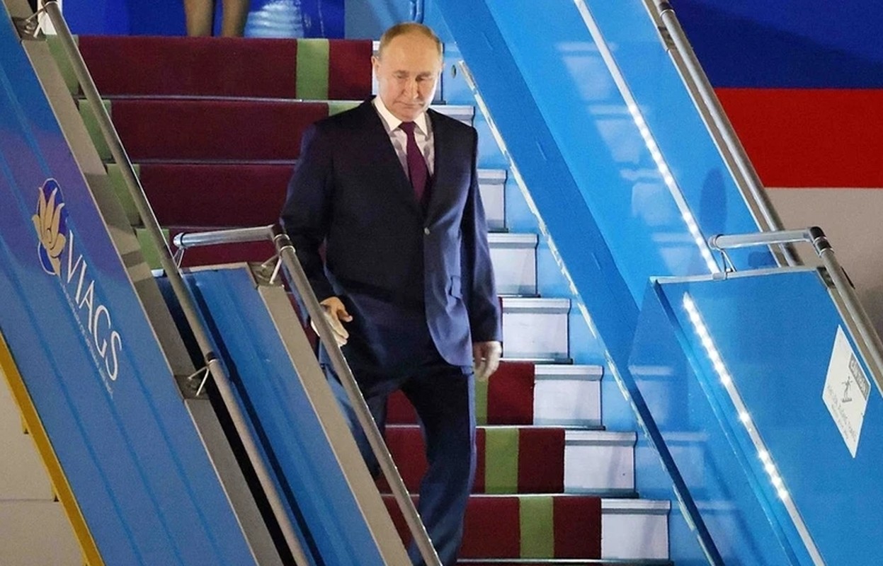 Cận cảnh chuyên cơ chở Tổng thống Nga Putin công du nước ngoài