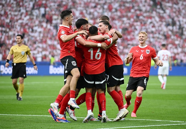 View -             Euro 2024: 'Đại bàng trắng' Ba Lan rã cánh, Áo mơ vé vòng knock-out    