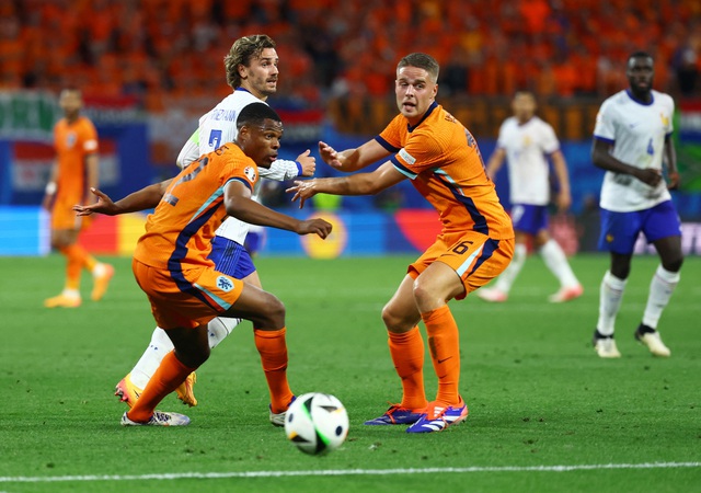View -             EURO 2024: Vắng Mbappe, Pháp và Hà Lan bất phân thắng bại    