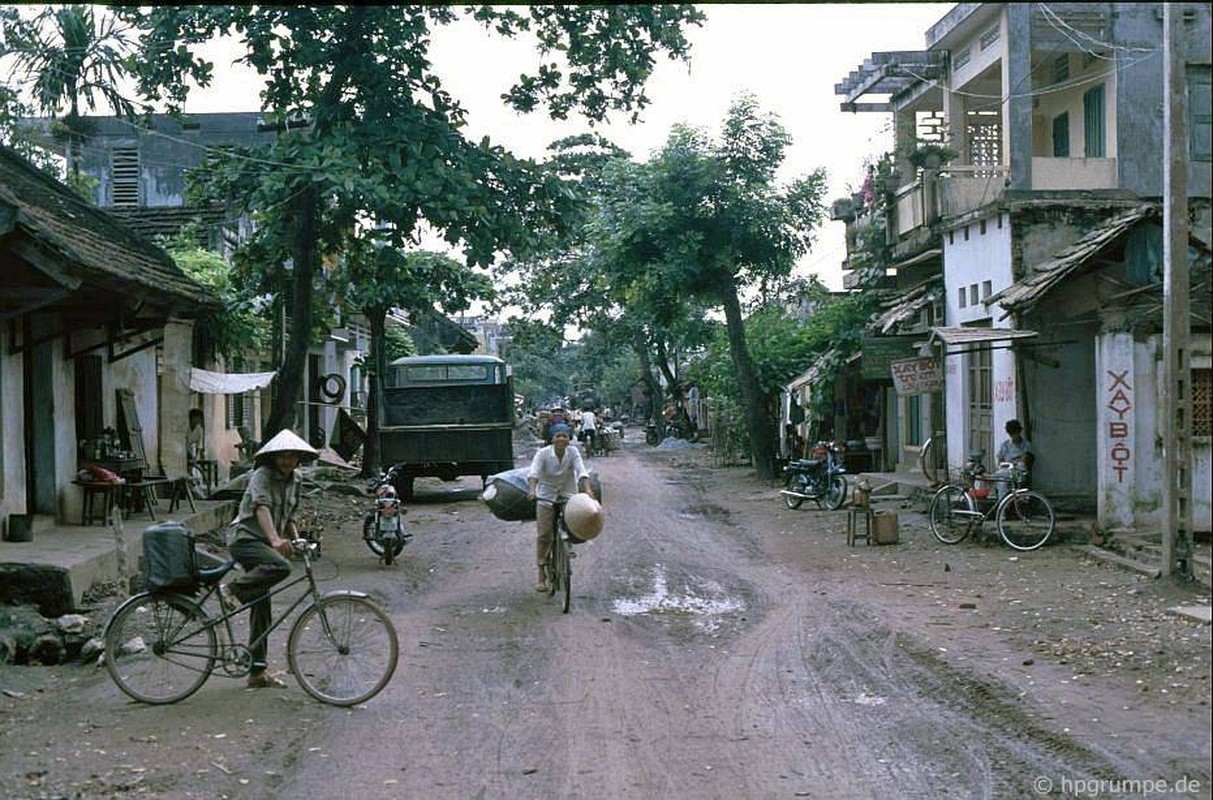 View -             Hình ảnh không thể quên về tỉnh Hà Tây năm 1991-1992    