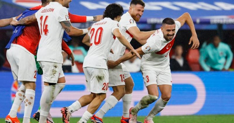 View -             Euro 2024: Thắng Áo, tuyển Thổ Nhĩ Kỳ chạm trán Hà Lan ở tứ kết    