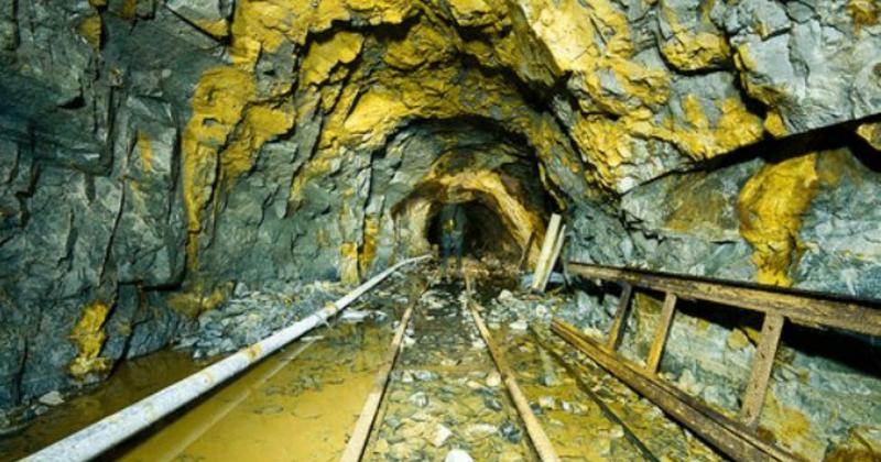 View -             Kỳ lạ mỏ vàng hàng nghìn tấn nhưng hiếm người dám vào    