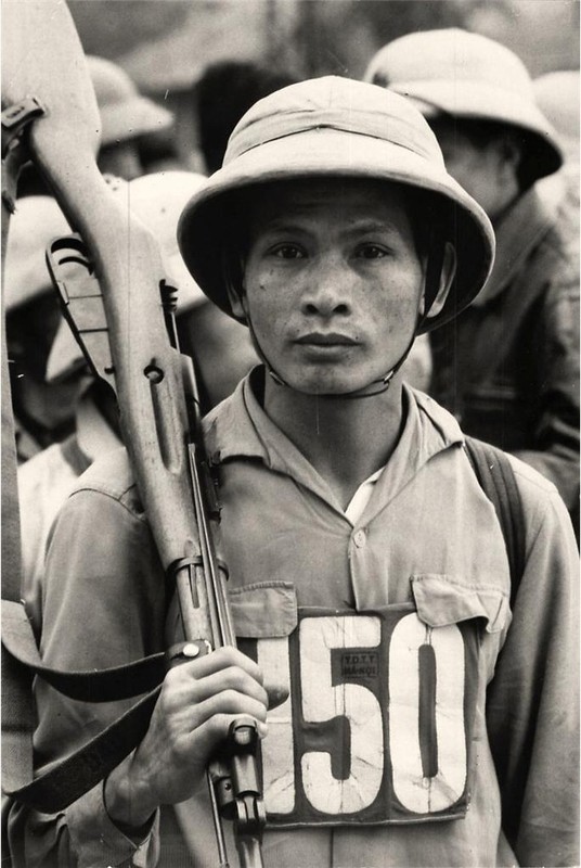 View -             Loạt ảnh quý hơn vàng về Hà Nội năm 1967    