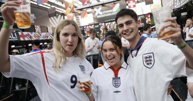             Nước Anh sẵn sàng cho màn đại tiệc mừng ngôi vô địch Euro 2024    