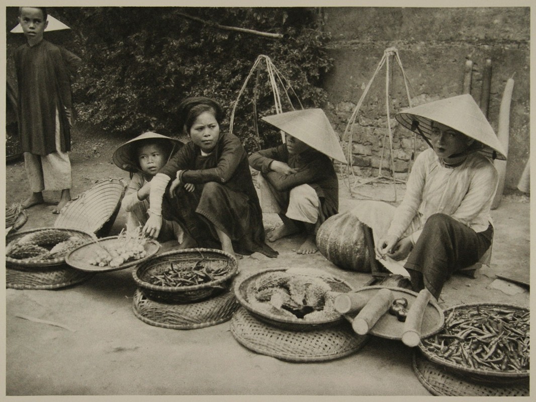 View -             Những bức ảnh cực quý về Huế và Đà Nẵng 98 năm trước    