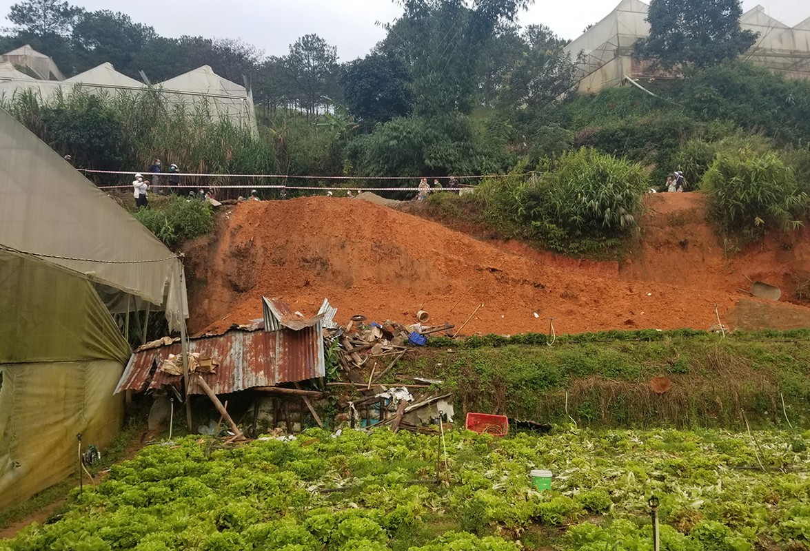 View -             Lở đất 11 người chết ở Hà Giang và loạt vụ sạt lở thương vong lớn    