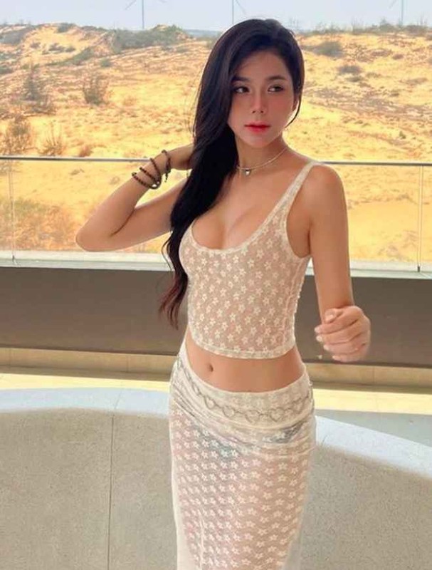             'Hot girl tạp hóa' Sài thành ngày càng quyến rũ ai ngắm cũng mê    