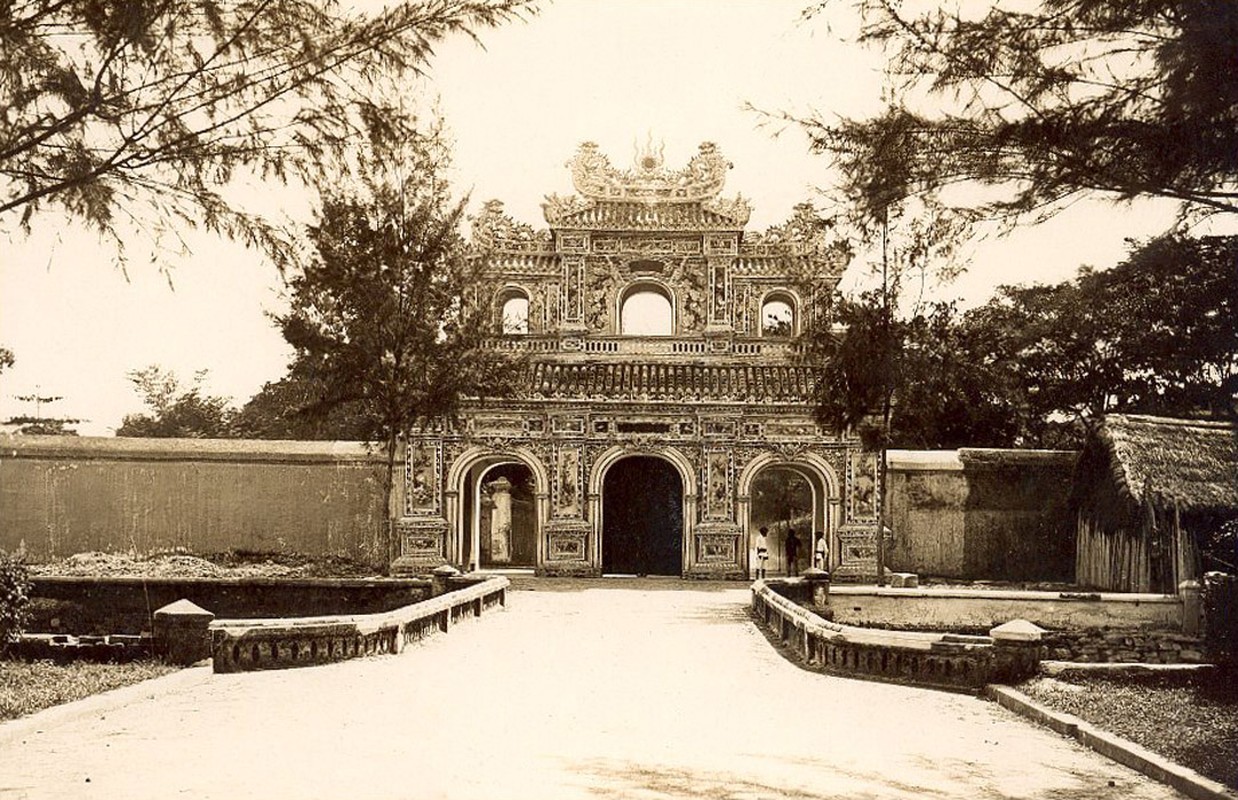 View -             Cố đô Huế những năm 1925-1930 qua ảnh của Raymond Chagneau    