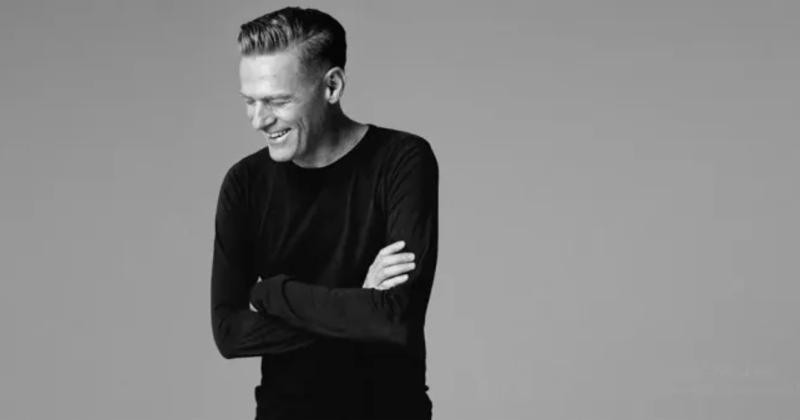             Bryan Adams: Máy tính đã thay đổi Rock    