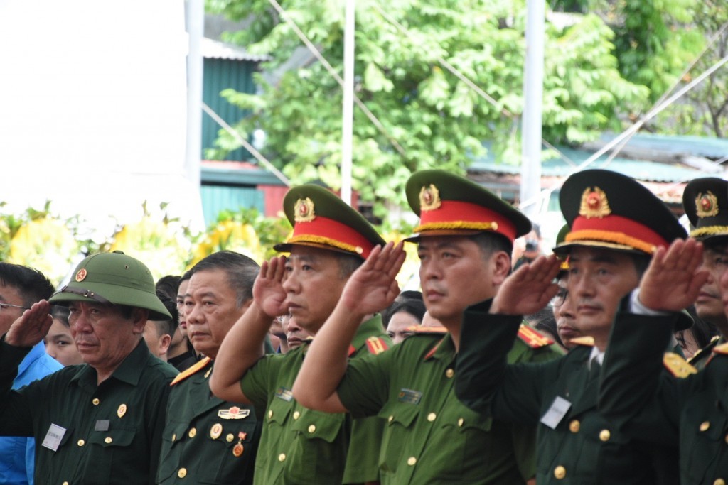 View -             Xúc động lễ truy điệu Tổng Bí thư Nguyễn Phú Trọng tại quê nhà    