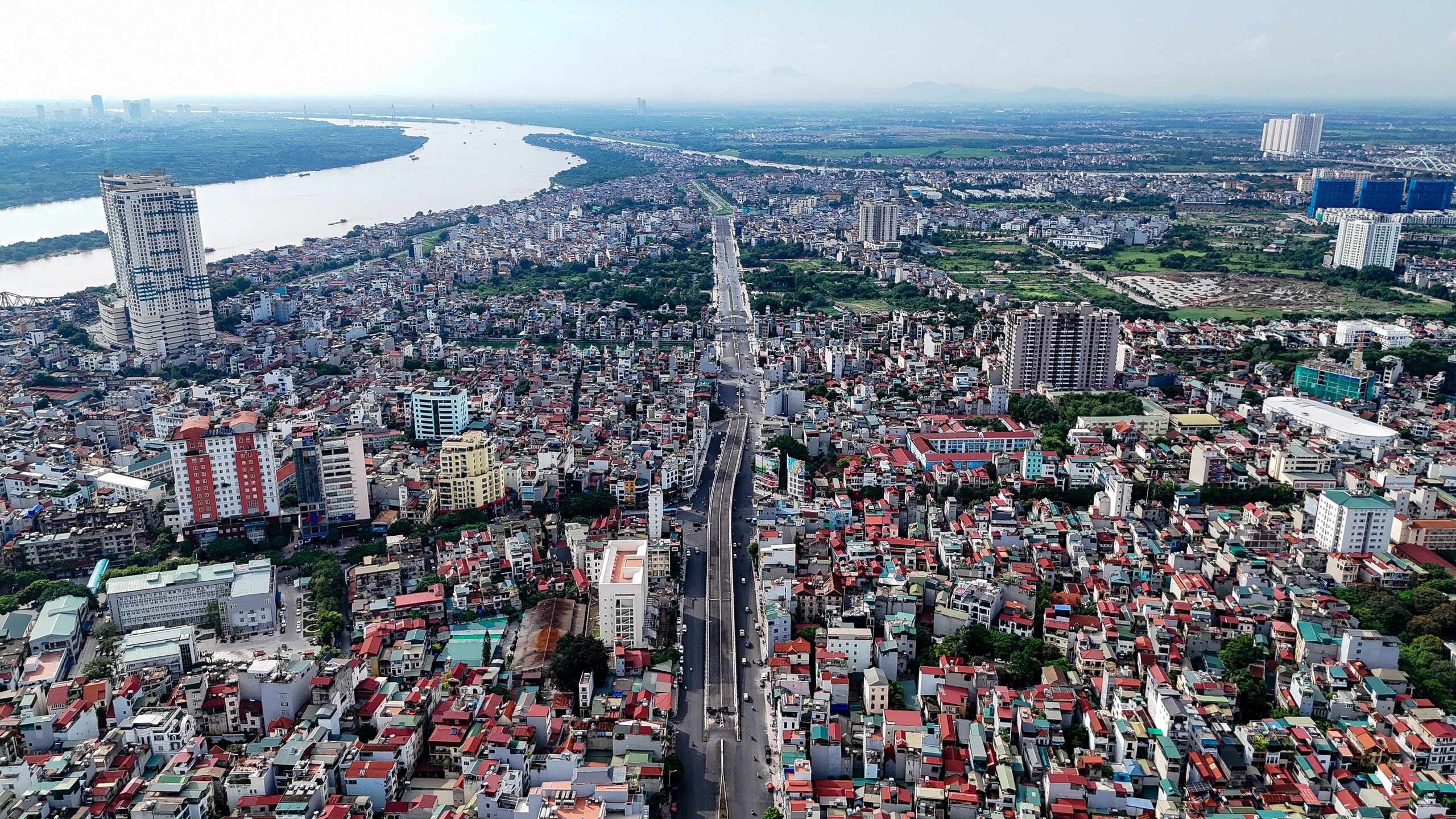 View -             VIDEO: Cận cảnh đoạn đường 1,5 km đầu tư hơn 1.200 tỉ đồng làm mãi không xong    