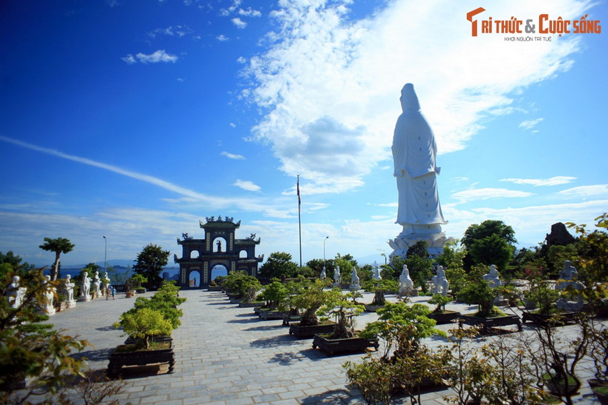 Những ngôi chùa có tầm nhìn ra biển tuyệt đẹp ở Việt Nam